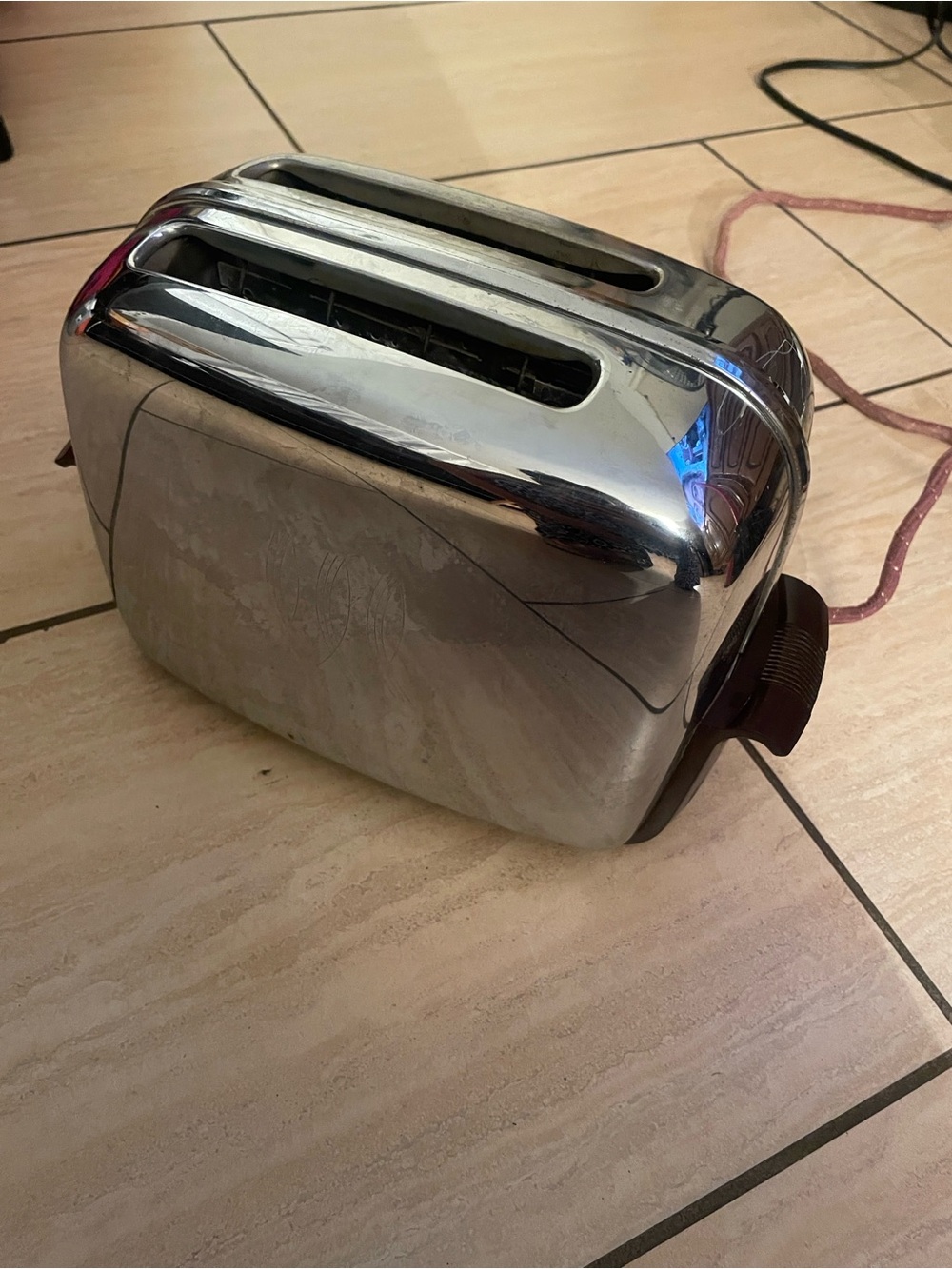 Toastmaster Retro Vintage Stainless Steel 2-Slice Toaster in Chrome